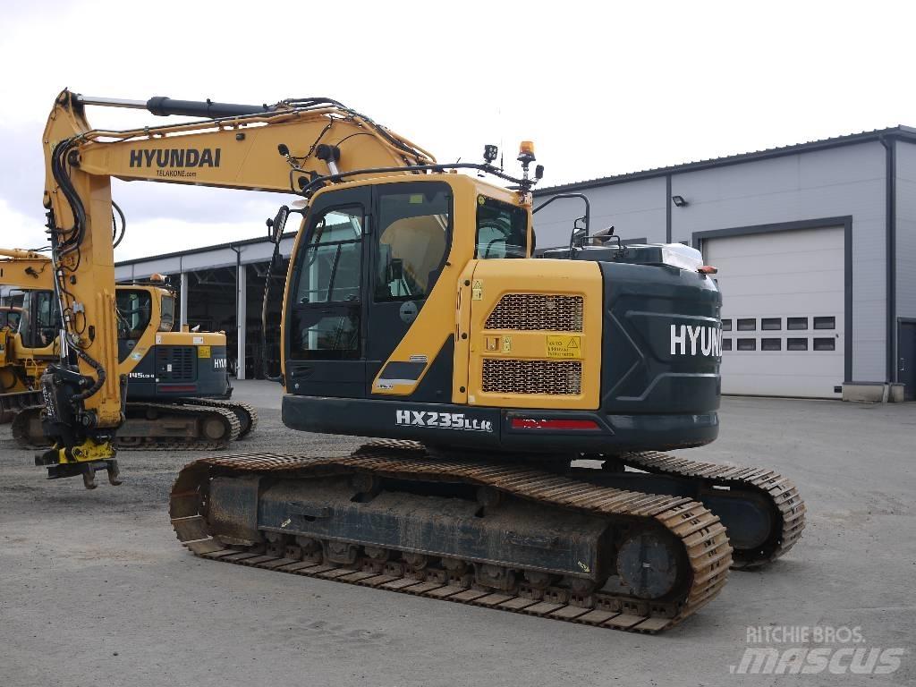Hyundai HX 235 LCR Paletli ekskavatörler