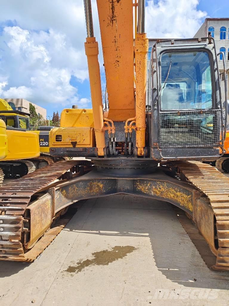 Hyundai R305LC-7 Paletli ekskavatörler