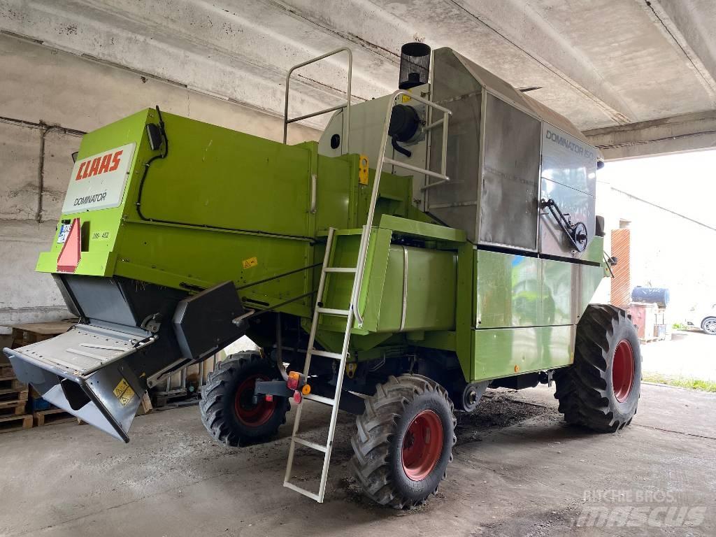 CLAAS Dominator 150 Biçerdöverler