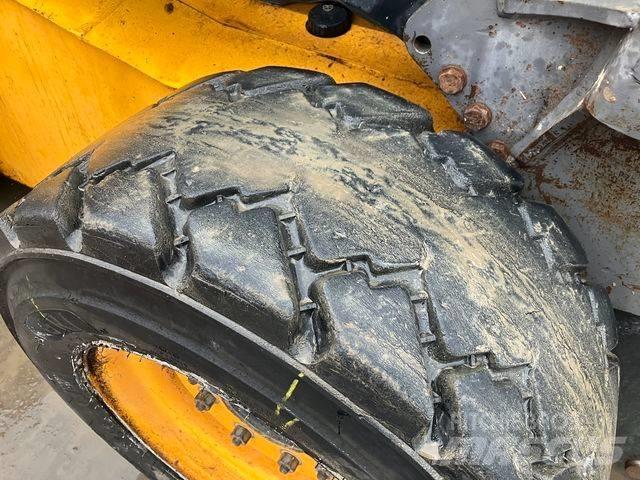 JCB 225 Skid steer loderler