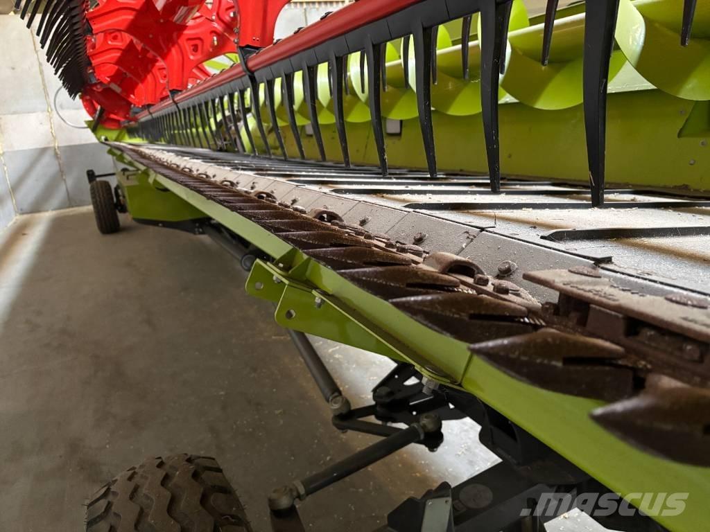 CLAAS LEXION 8800 TT Biçerdöverler