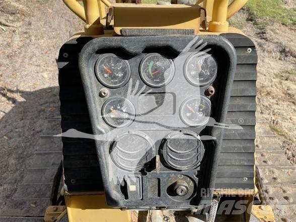CAT D3G XL Paletli dozerler