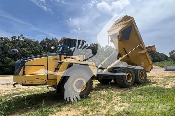 Komatsu HM400 Belden kirma kaya kamyonu