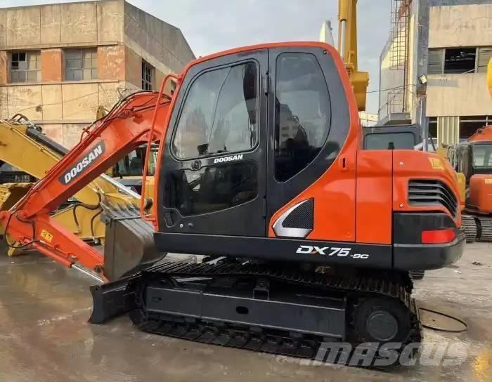 Doosan DX75-9C Midi ekskavatörler 7 - 12 t