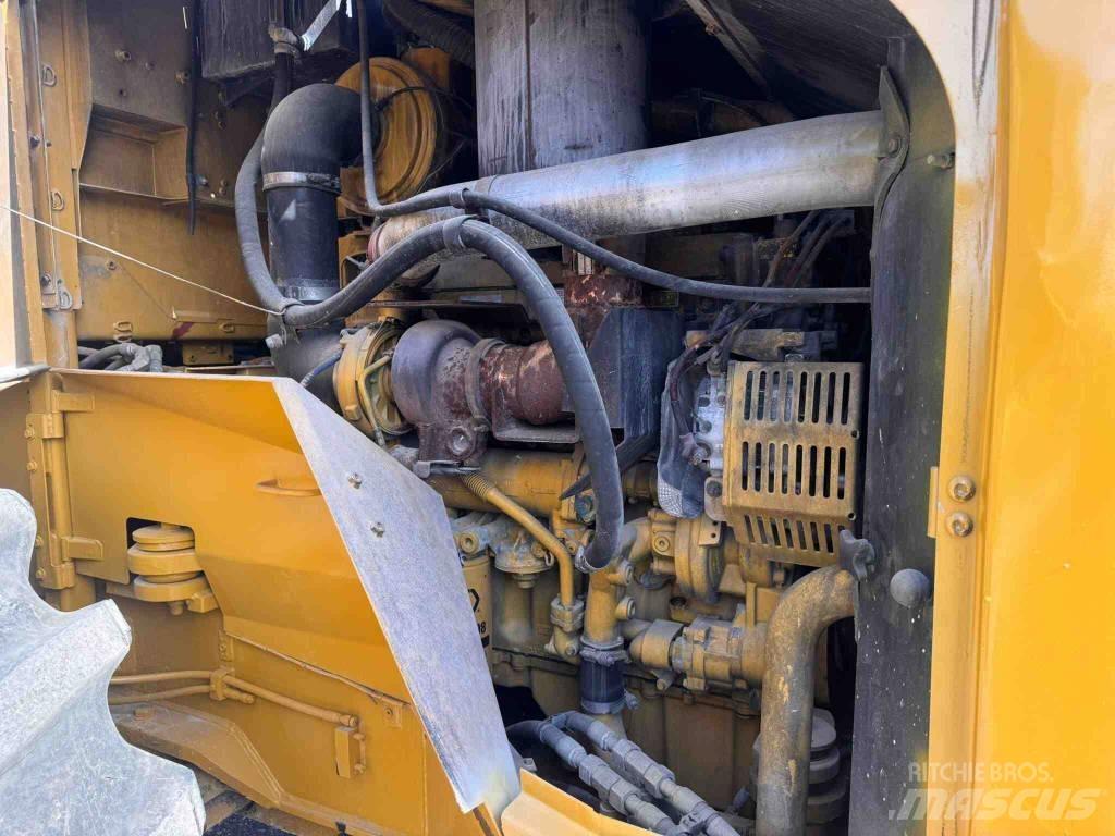 CAT RM 300 Asfalt geri dönüsüm makinalari