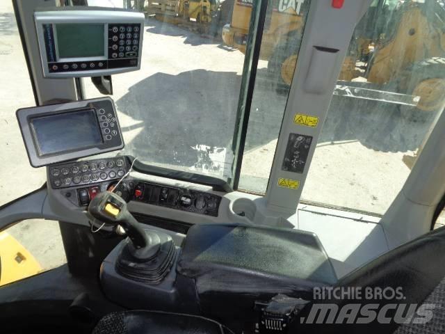 CAT 938M Tekerlekli yükleyiciler