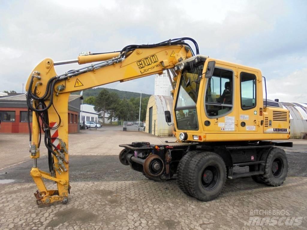 Liebherr A 900 C ZW Lastik tekerli ekskavatörler