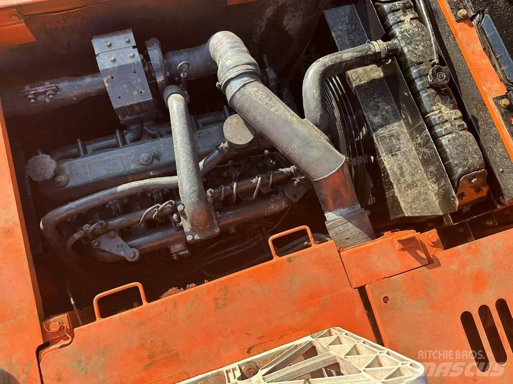 Doosan 150 W-7 Lastik tekerli ekskavatörler