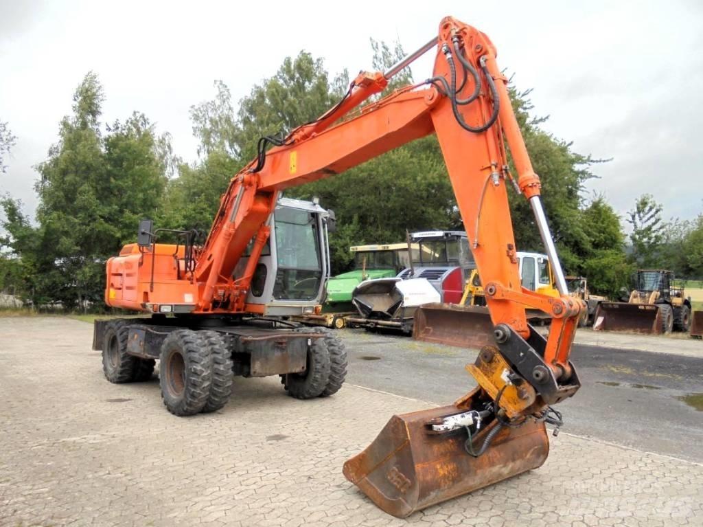 Hitachi FH 130 W-3 Lastik tekerli ekskavatörler