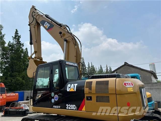 CAT 320 D Paletli ekskavatörler