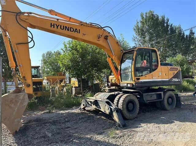Hyundai 210W Lastik tekerli ekskavatörler