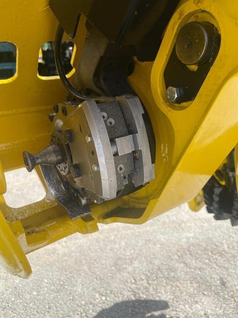 John Deere H 415 Agaç kesme robotlari