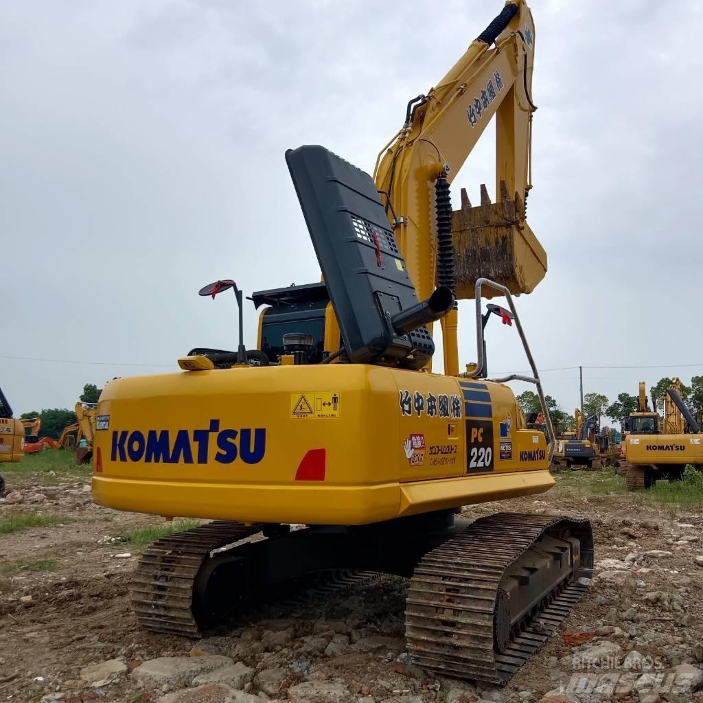 Komatsu PC 220 LC-8 Paletli ekskavatörler