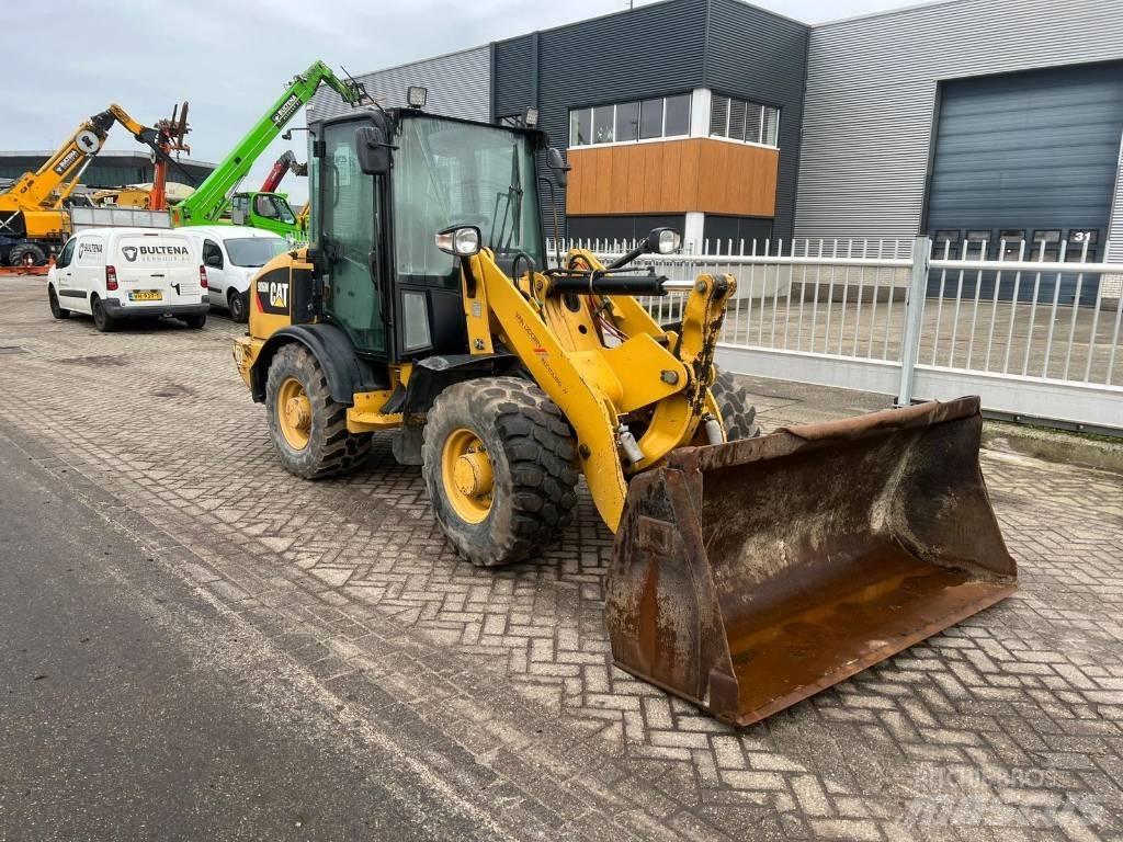 CAT 906 M Tekerlekli yükleyiciler