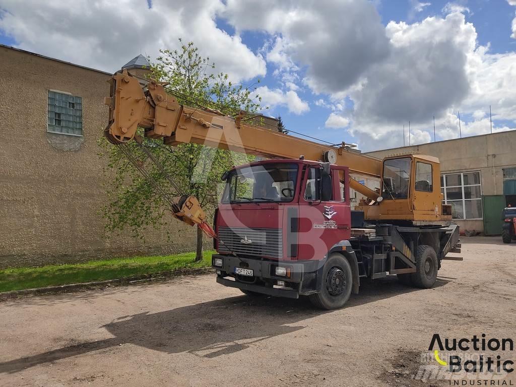 MAZ 533731 Yol-Arazi Tipi Vinçler (AT)