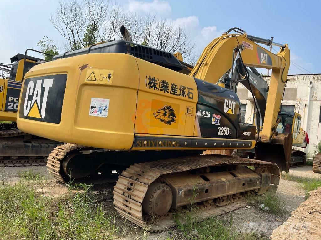 CAT 326 D2 Paletli ekskavatörler