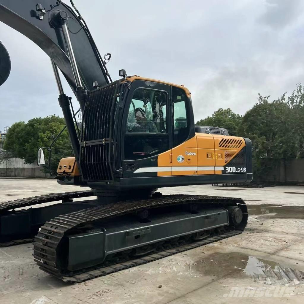 Hyundai R300LC-9S Paletli ekskavatörler