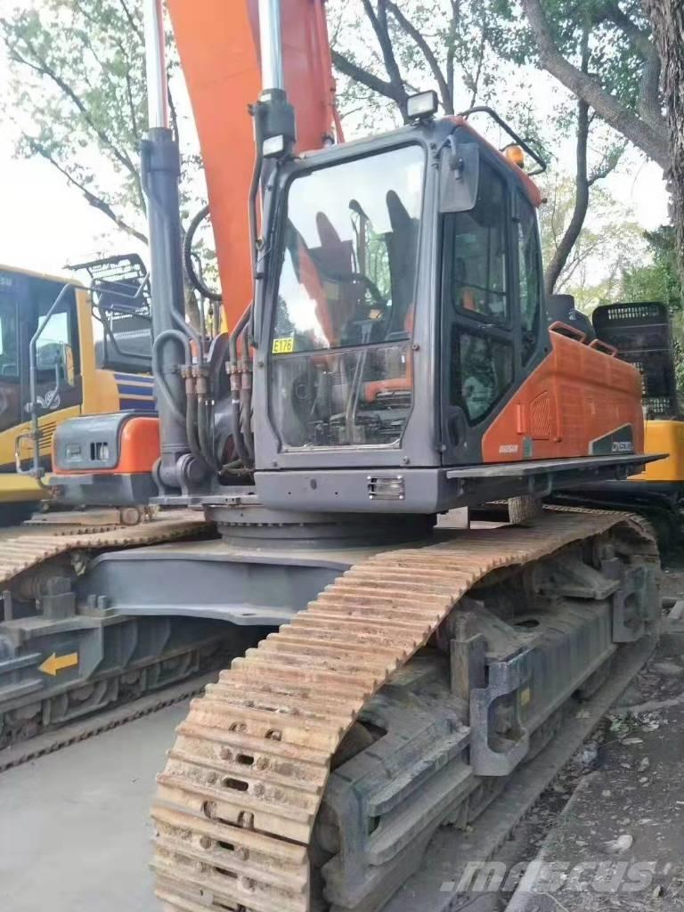 Doosan DX 530 LC-5 Paletli ekskavatörler