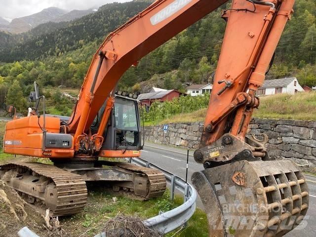 Doosan DX 225 LC-3 Paletli ekskavatörler