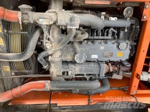Doosan DX 225 LC-3 Paletli ekskavatörler