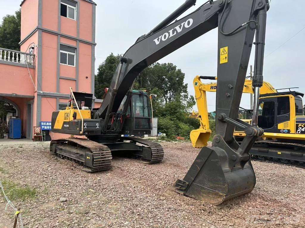 Volvo EC 240 Paletli ekskavatörler