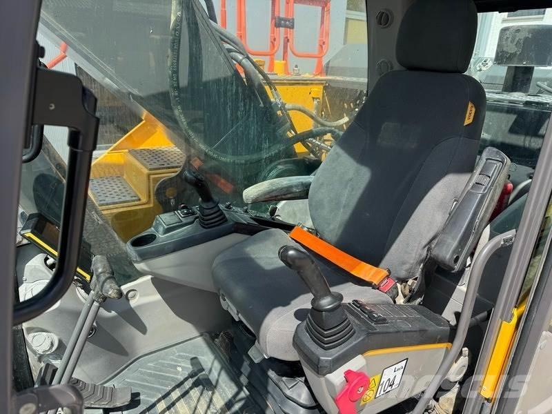Volvo EC 300 EL Paletli ekskavatörler