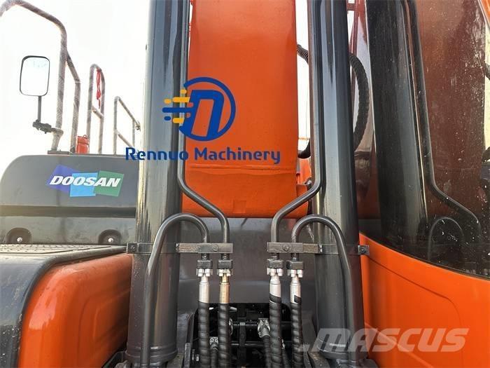 Doosan DX 300LC-9C Paletli ekskavatörler