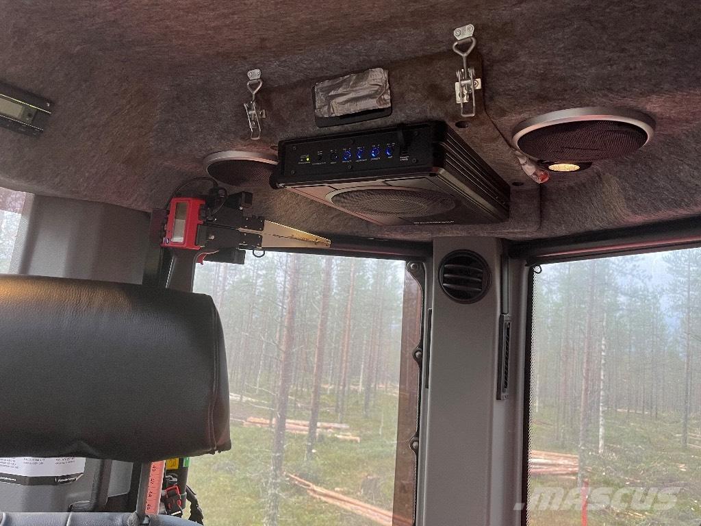 Komatsu 931 Biçerdöverler