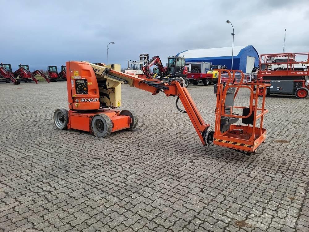 JLG E 300 AJP Körüklü personel platformları