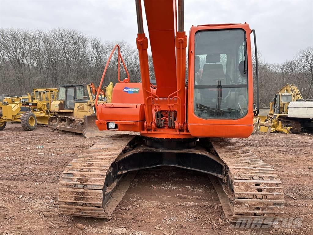 Doosan DH 220 Paletli ekskavatörler