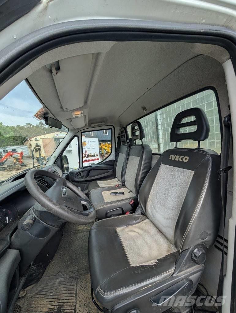 Iveco 35-12 Pikaplar