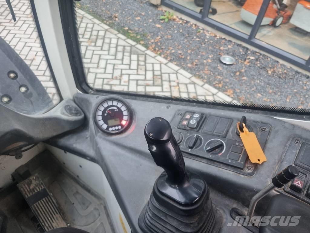 Liebherr l506c Tekerlekli yükleyiciler