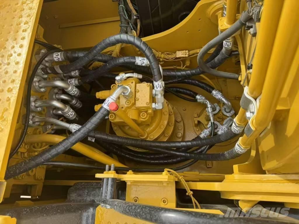 CAT 323GC Paletli ekskavatörler