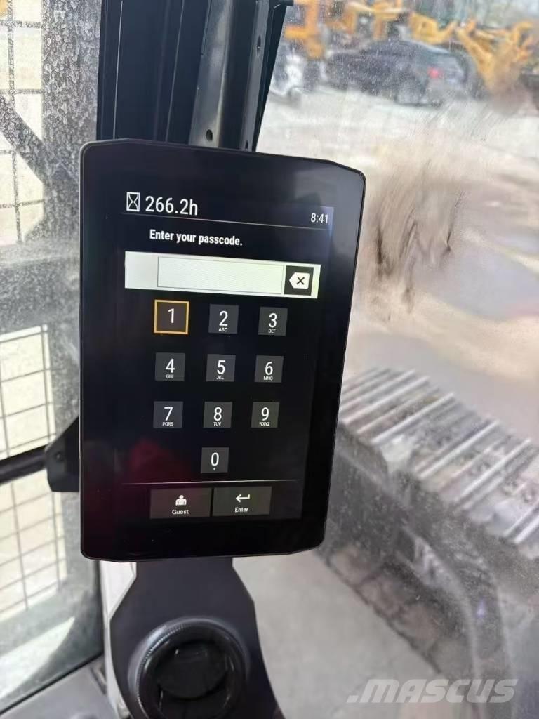 CAT 323GC Paletli ekskavatörler