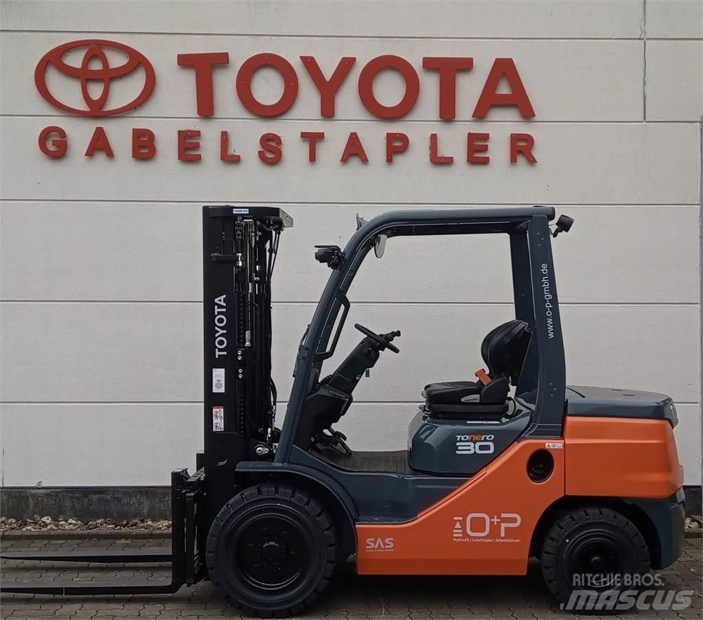Toyota 52-8FDF30 Dizel forkliftler