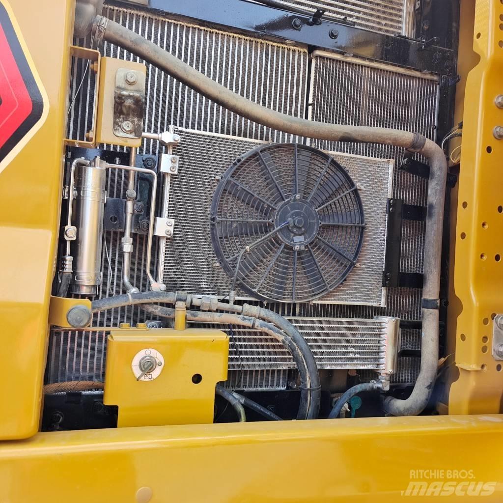 CAT 320 GC Paletli ekskavatörler