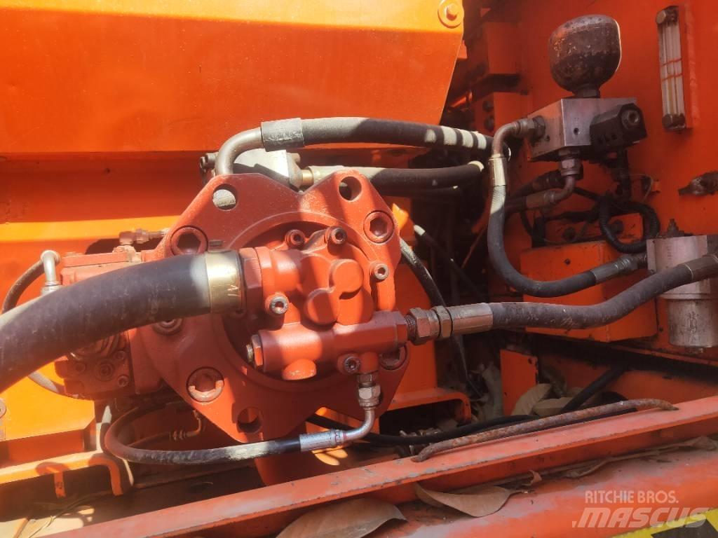 Doosan DH220LC-7 Paletli ekskavatörler