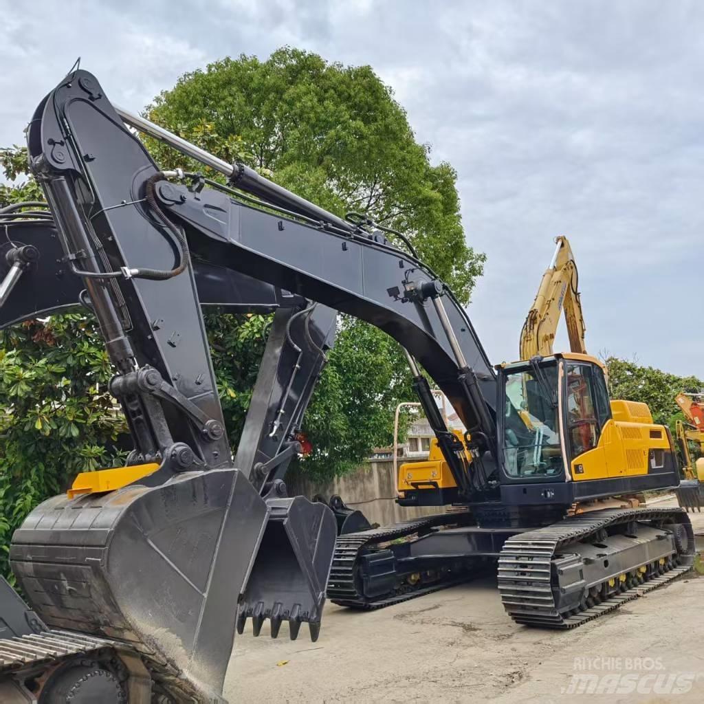 Volvo EC 380 Paletli ekskavatörler
