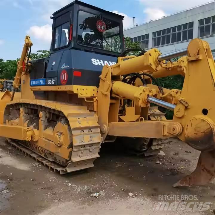Shantui SD32 Paletli dozerler