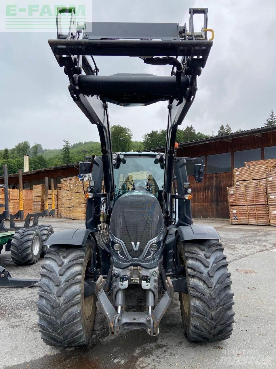 Valtra T254S Traktörler
