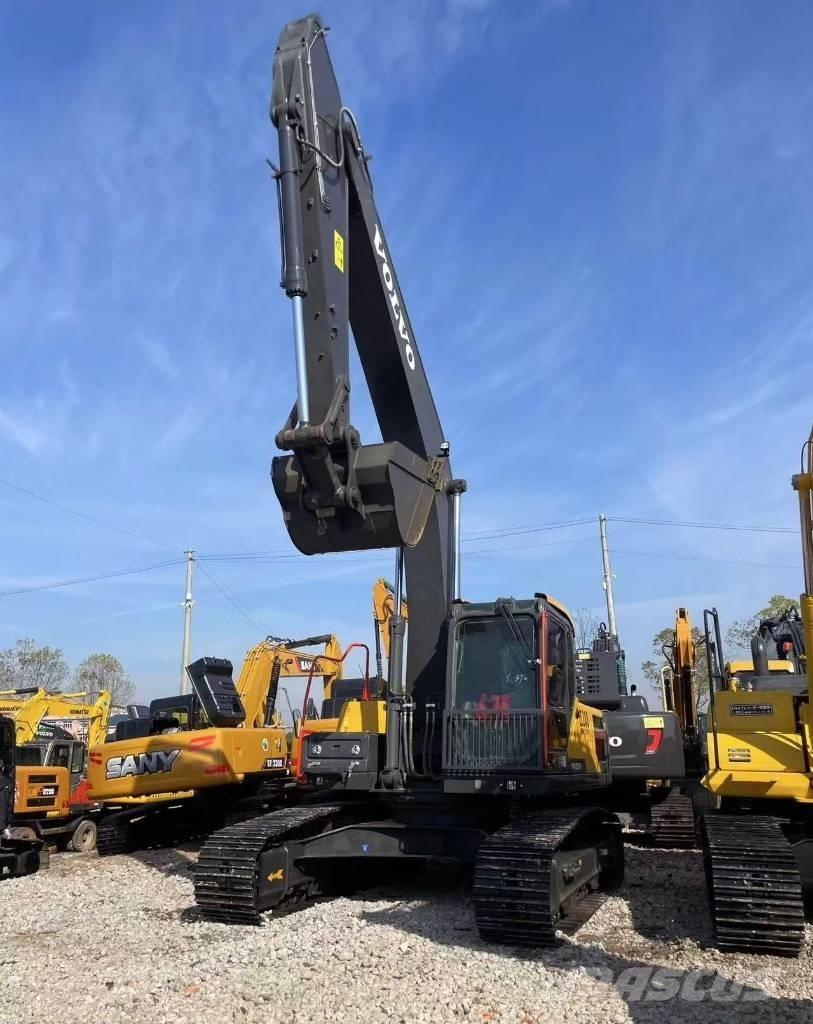 Volvo EC 240 Paletli ekskavatörler