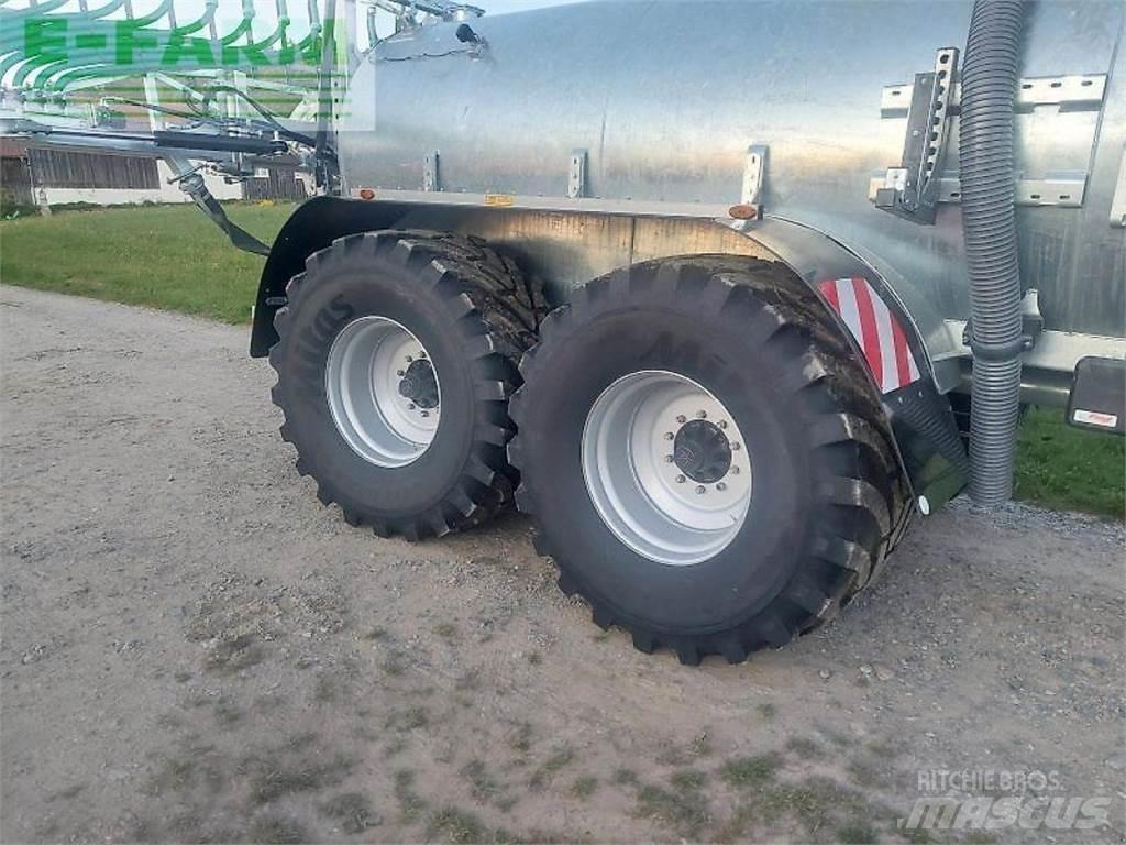 Fliegl pfw 14000 Gübre dagitma tankerleri