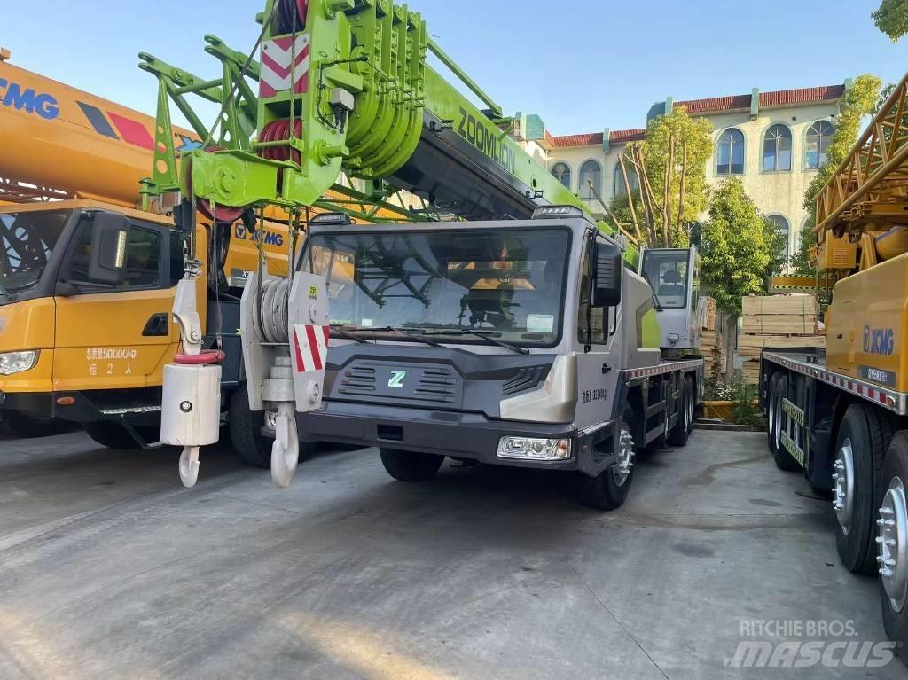 Zoomlion ZTC 251 V Yol-Arazi Tipi Vinçler (AT)