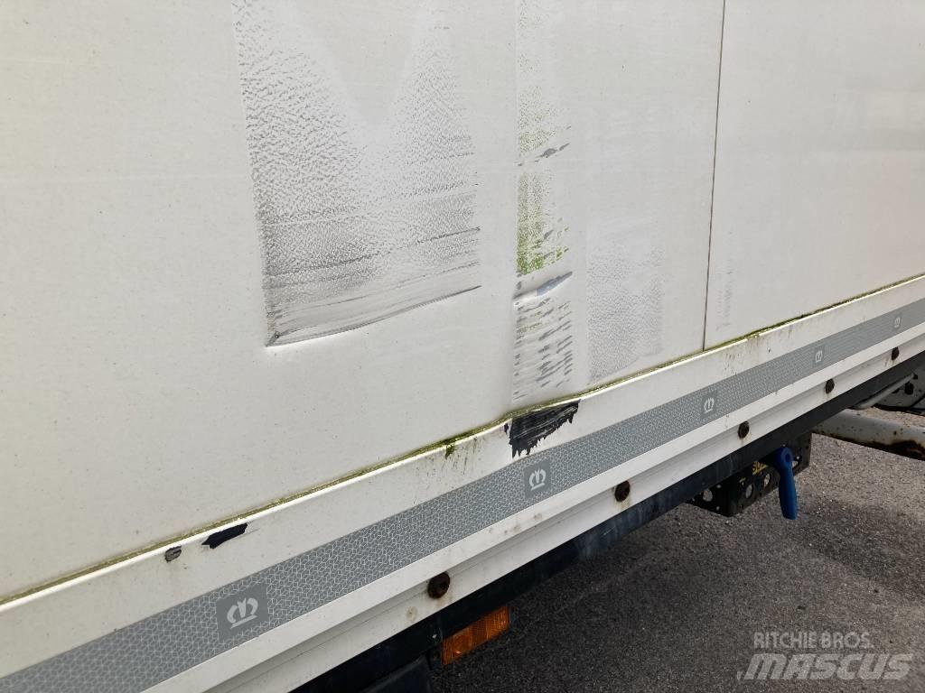 Krone Boxtrailer Kapali kasa yari römorklar