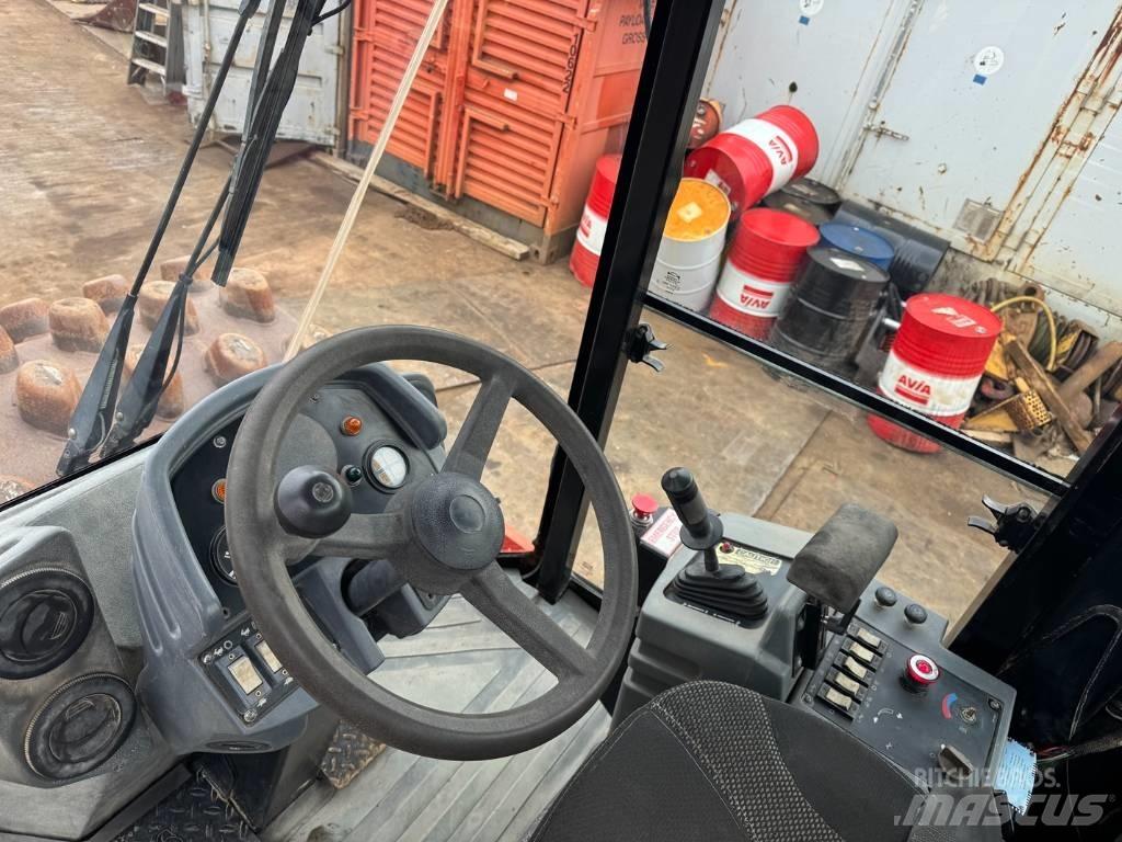 CAT CP 533 E Tek tamburlu silindirler