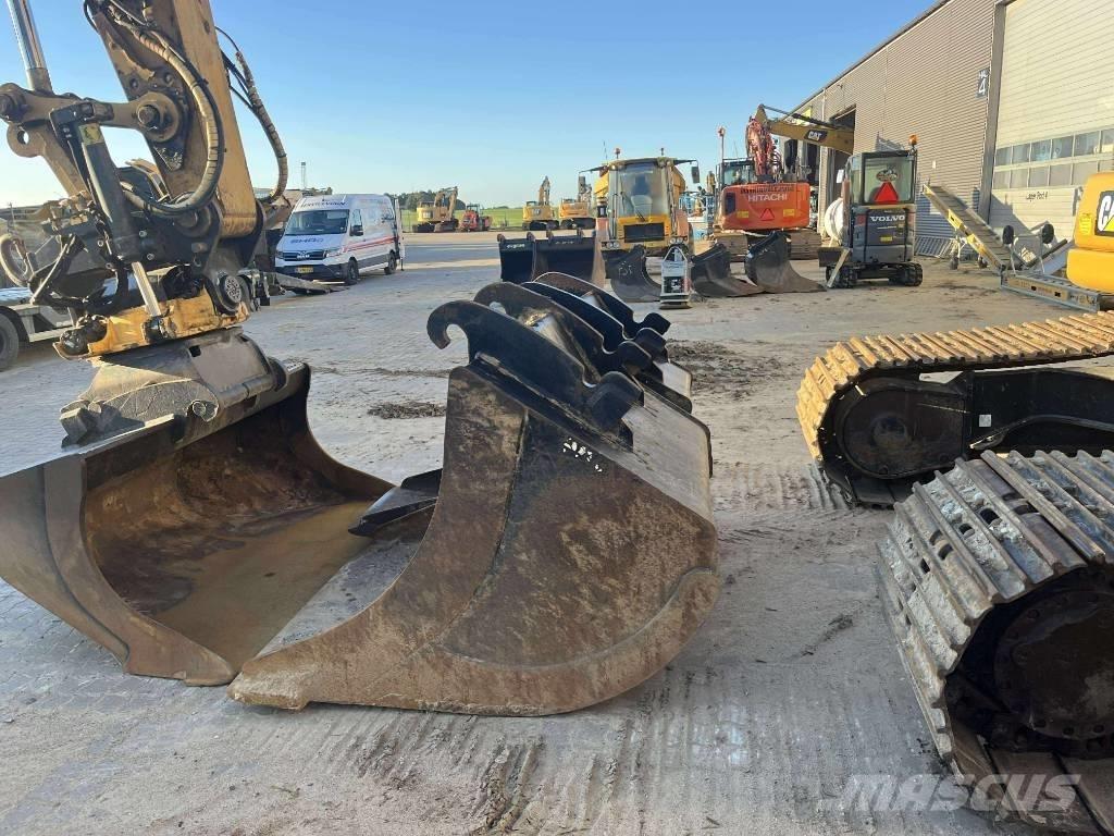 CAT 323 Nextgen Paletli ekskavatörler