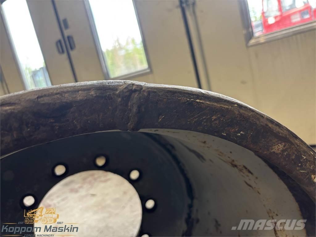 Valmet 890 24x26,5 Lastikler