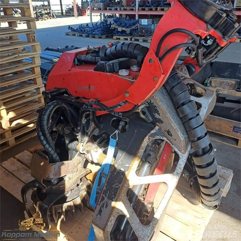 Komatsu C124 Agaç kesme robotlari
