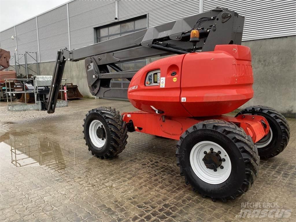 Manitou 200ATJ RC Körüklü personel platformları