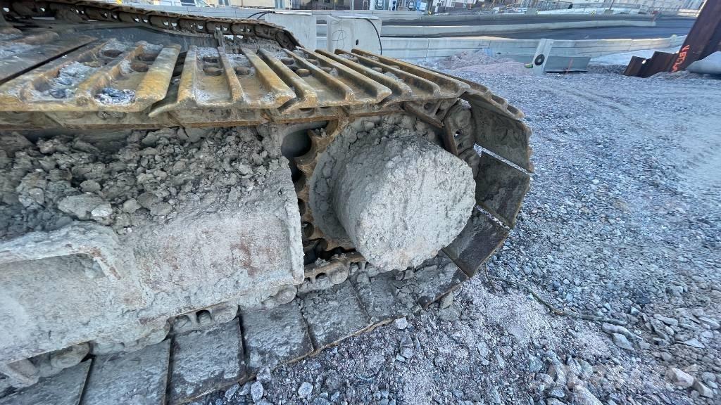 Volvo ECR235EL Paletli ekskavatörler